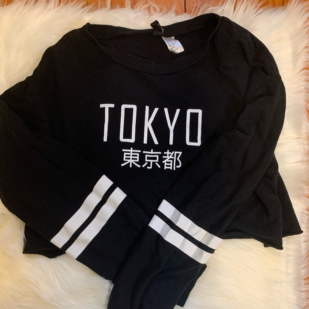 Black Cropped hoodie